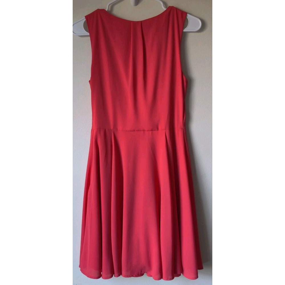 EXPRESS Dress Coral Peach Fit Flare Sleeveless Pleated Keyhole Sz 4 Side Zipper - Picture 2 of 7
